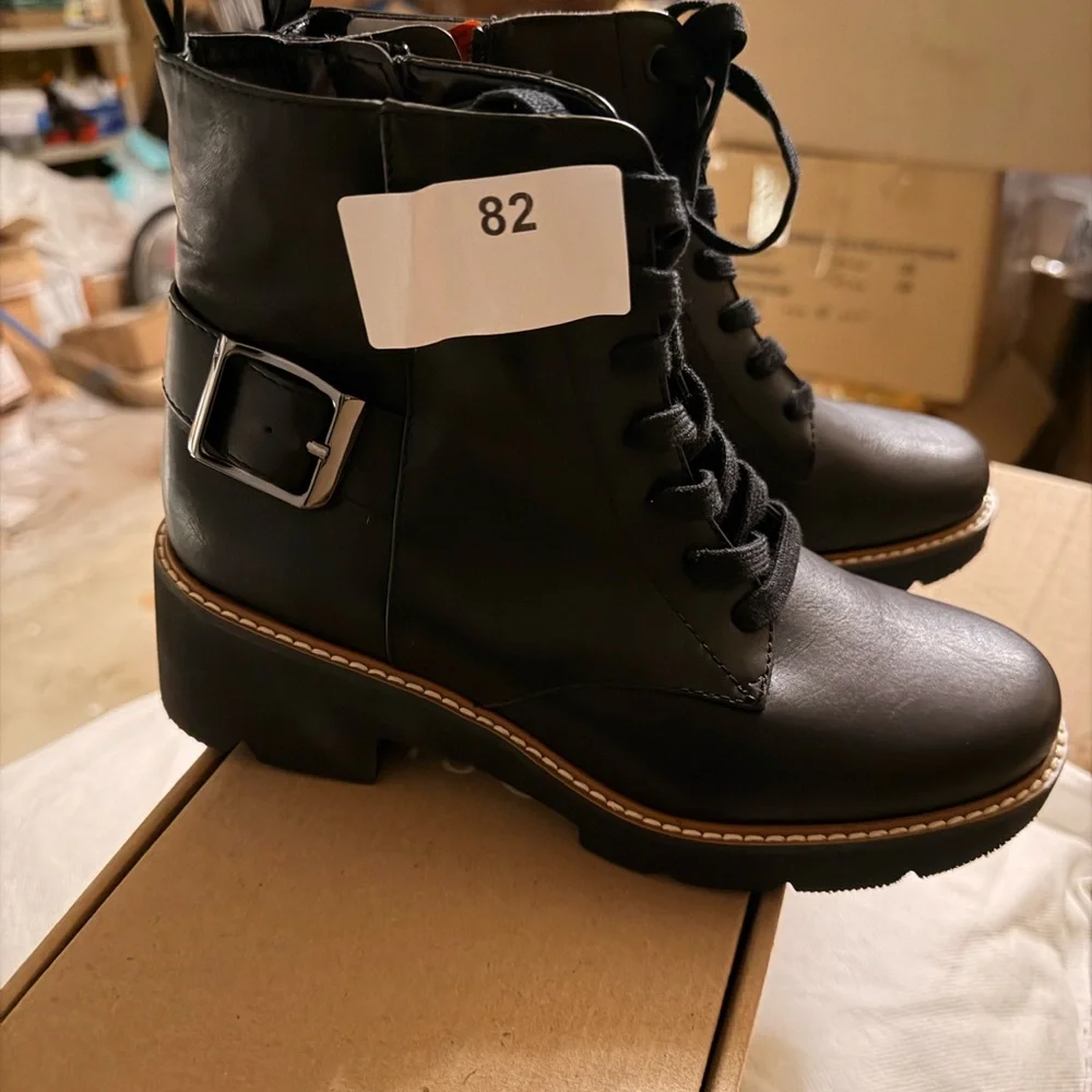 Naturalizer Cabaret Ankle Black Lace Up Boots - Picture 6 of 7